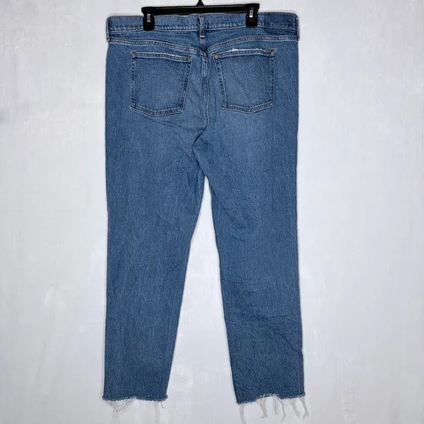 Abercrombie & Fitch 90’s Straight Mid Rise Jeans - Image 7