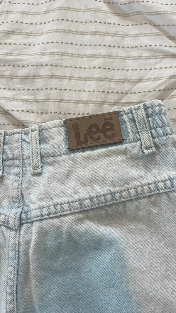Vintage High-Rise Lee Jeans - Image 2