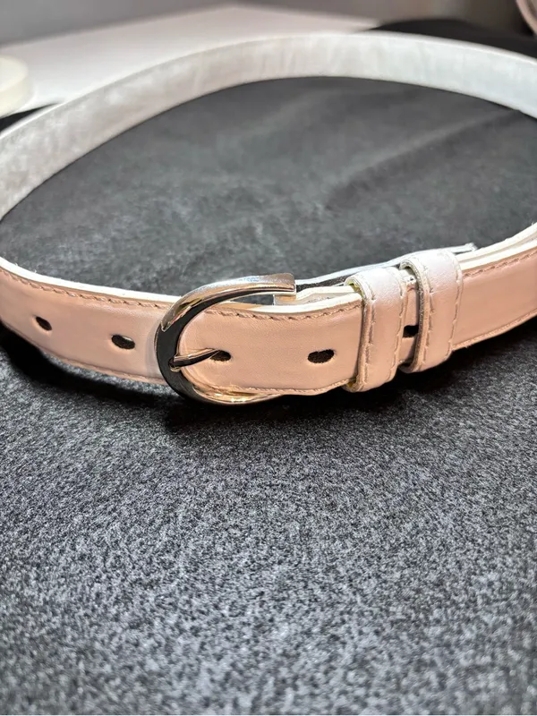 Classic White Leather Belt with Silver-Tone Buckle - Image 2