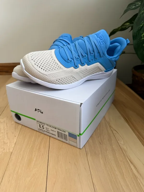 APL Women's Techloom Tracer  - Image 3