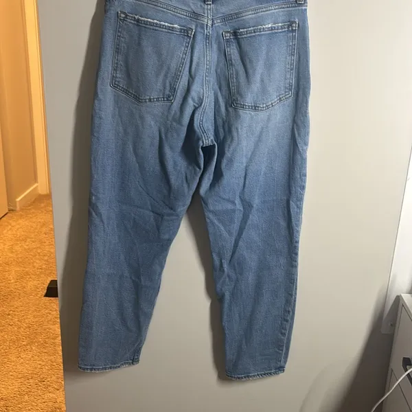 Abercrombie & Fitch The Mom High Rise Jean - Image 5