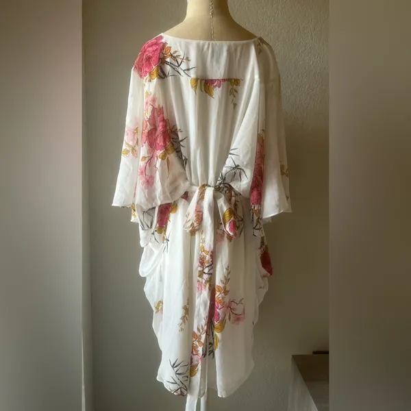 City Chic Beloved Wrap Dress Ivory Floral Knee Length Size 18 - Image 8