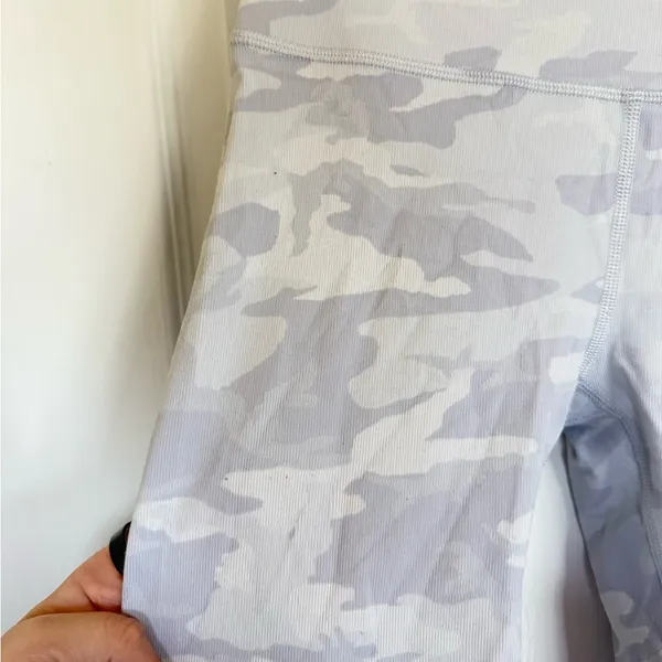 Lululemon Wunder Under Tight 25" Camo Jacquard Alpine White Camo - Image 7