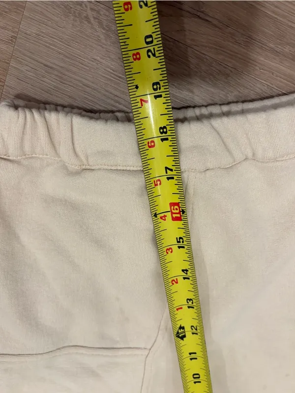 Anthropologie Cream Cropped Elastic-Hem Sweatshirt Size Medium - Image 9