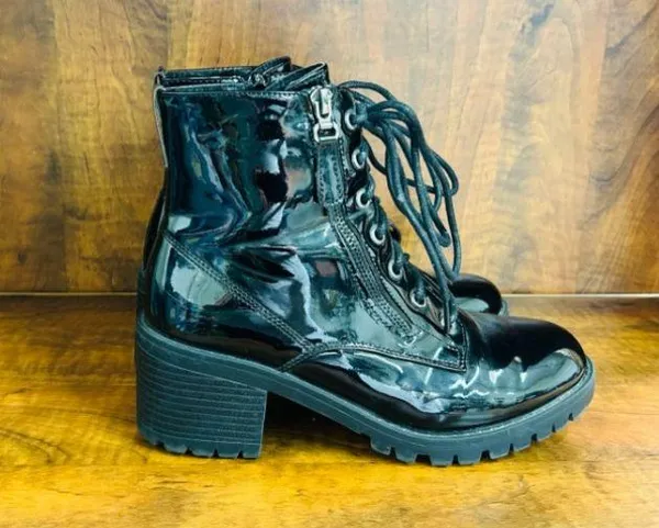 Forever 21 black patent leather chunky boots 7 - Image 3