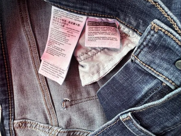 Womans Classic Capi Jeans - Blue - Image 3
