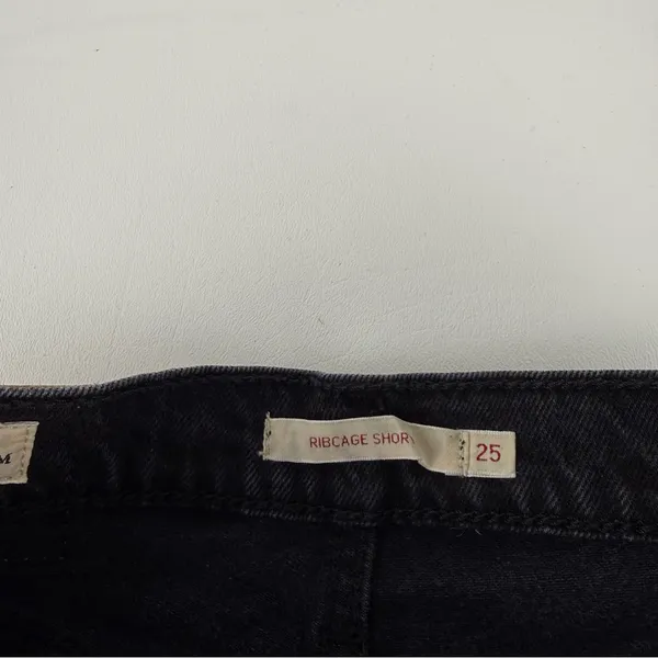Levi’s Ribcage Straight Black Denim Jean Shorts - Image 3
