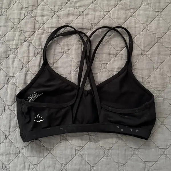 Beyond Yoga Hearts PowerShine Double Back Bra in Black Size Medium - Image 4