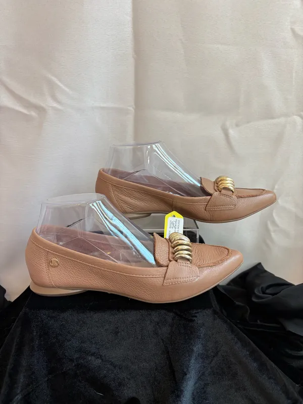 Bottero Women's Tan Leather Loafers with Gold Accent Size 6 - Image 4