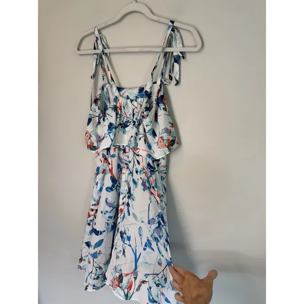 Parker L Nia Dress Blue Multi Flower Pattern Ruffled Front Mini Dress - Image 4