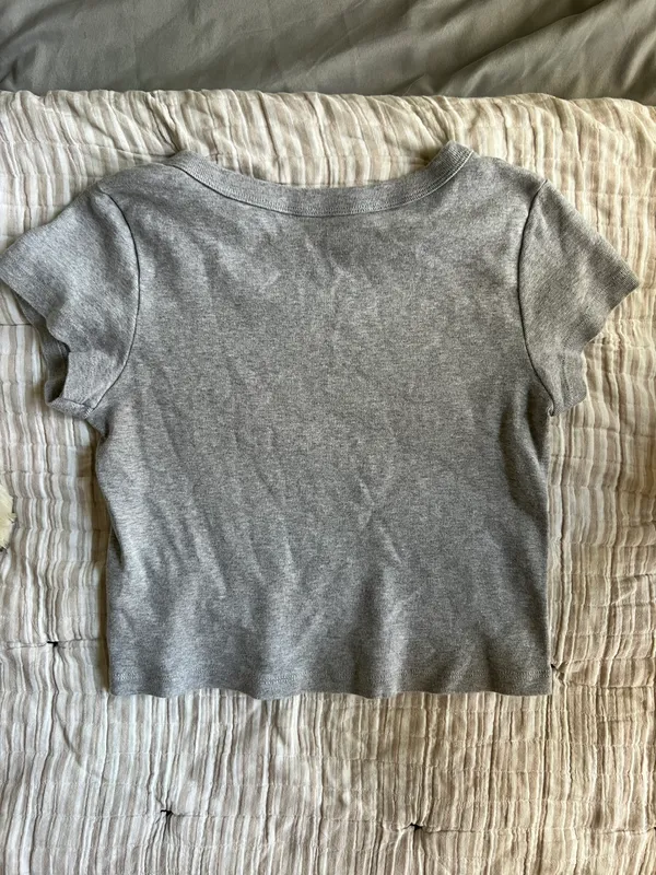 Brandy Melville Crop Top - Image 3