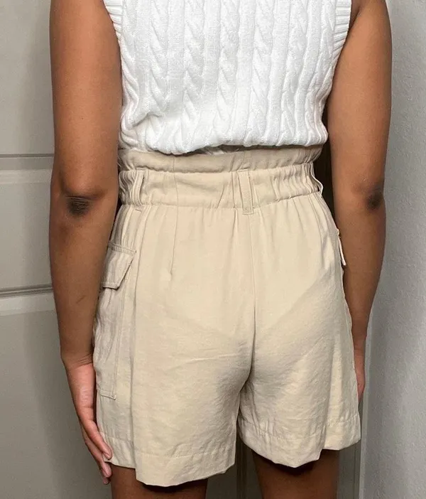 Womens Size 4 Dark Khaki Shorts - Image 4