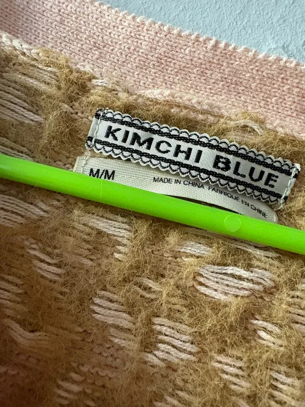 Kimchi Blue Urban Outfitters Cardigan Size Medium - Image 3