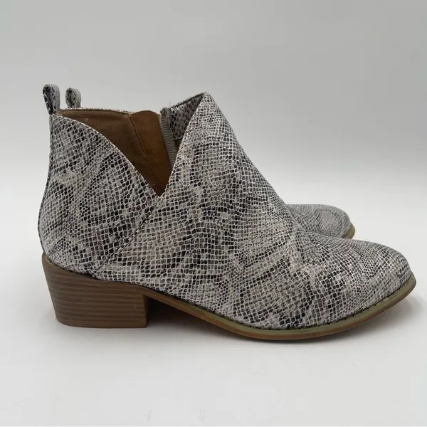 Boutique By Corkys Ankle Booties Women Size 9 Animal Print Shoes Side Zip Heel - Image 4