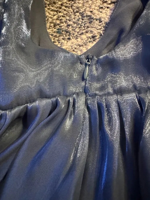 Storia Blue Ruffle V-neck Top - Image 7