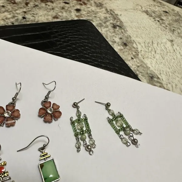 Lot Of 3 Dangle Drop Mix Pierced Earrings Flower, Mismatched Set, Beaded Pair - Image 4