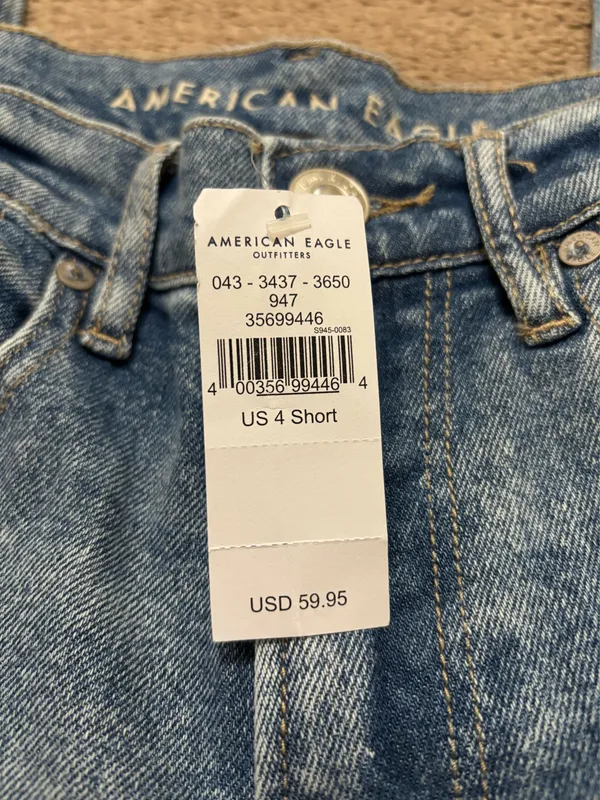 NWT American Eagle Medium Wash Boyfriend Jeans - Image 4