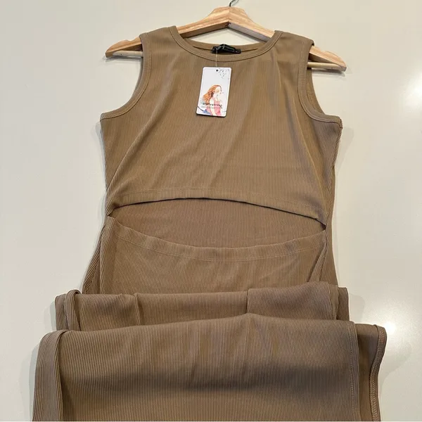 Women's Midi Bodycon Side Slit Sleeveless Cut Out Dress‎ Medium - Image 6