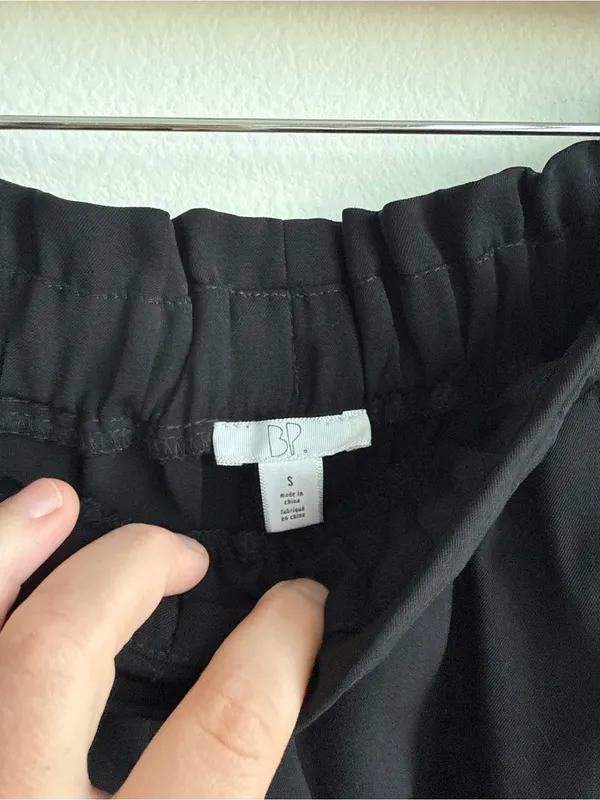 BP. Black Wide Leg Cropped Culotte Pants Paperbag Waist Small - Image 8