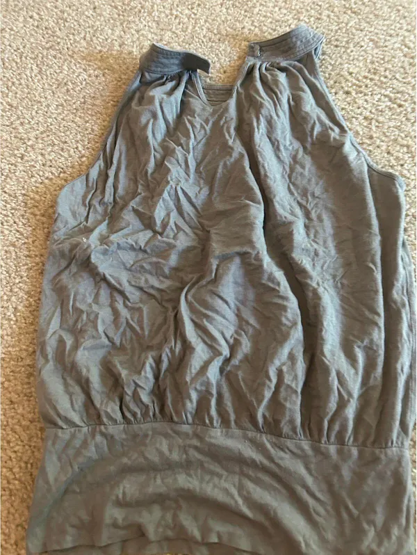 ab64 Kenneth Cole High Neck Top Shirt No Sleeves small - Image 3