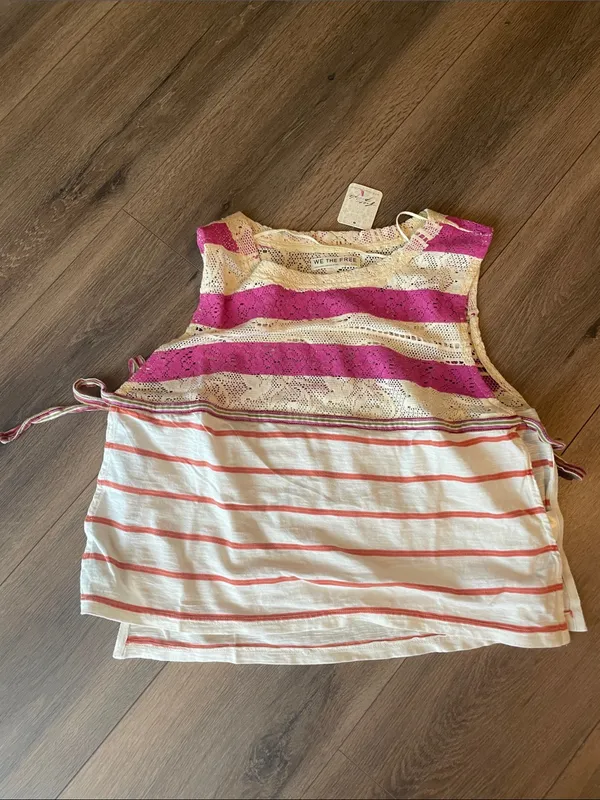 Free People Shelly Shell Tank- size Large - Image 3