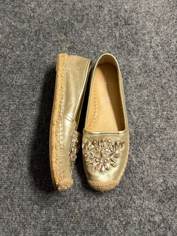 Ivanka Trump espadrille shoes - Image 2