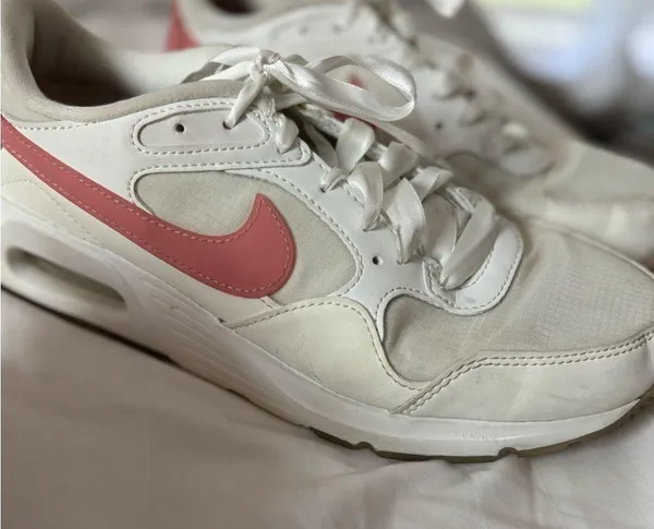 Nike Women's White and Pink Athletic Sneakers 8 - Image 4