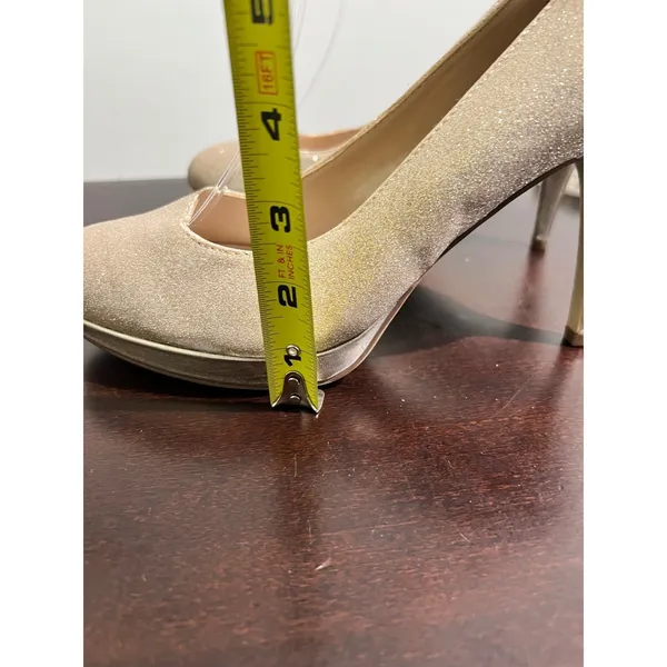 Unisa Gold Glitter Platform Pumps Ankle Strap Size 8.5 - Image 8