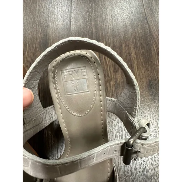 THE FRYE COMPANY Grey Croc Embossed Leather Block Heel Sandals | Size 6.5M - Image 3
