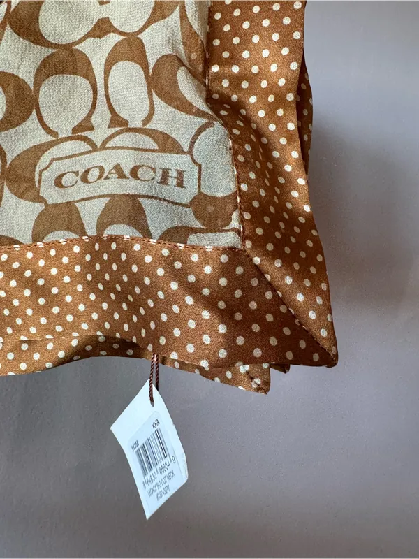 Authentic Coach NWT 100% Silk Legacy Signature C Logo Square Scarf OS - Image 4