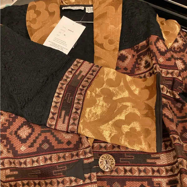 Vintage 1990’s Black and Gold Patterned Jacket Size M - Image 9