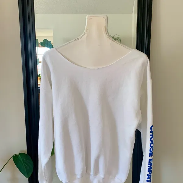 Give Back Love Give Back Empathy Give Back Hope Choose Empathy Sweatshirt - Image 3