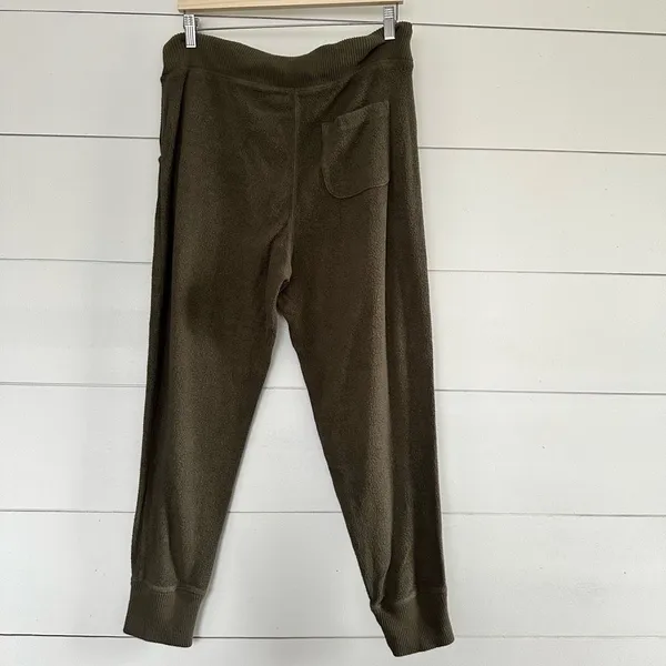 Aerie Women’s Medium Green Sherpa Jogger Pants - Image 3