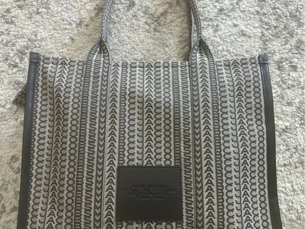 Marc Jacobs Black and Cream Logo Jacquard Tote-Large - Image 4