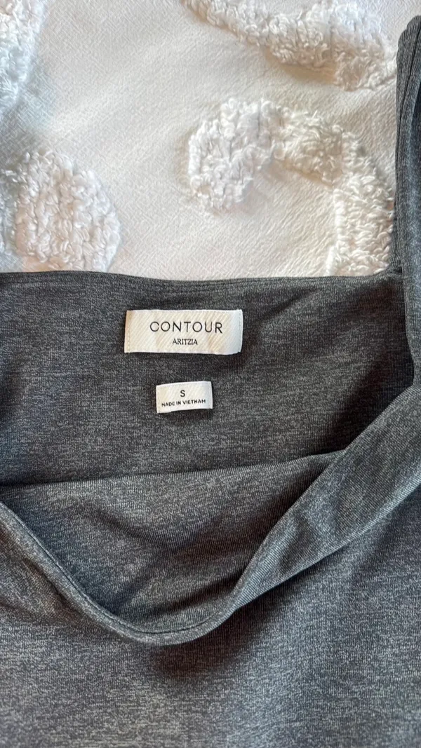 Aritzia Contour Long Sleeve - Image 3