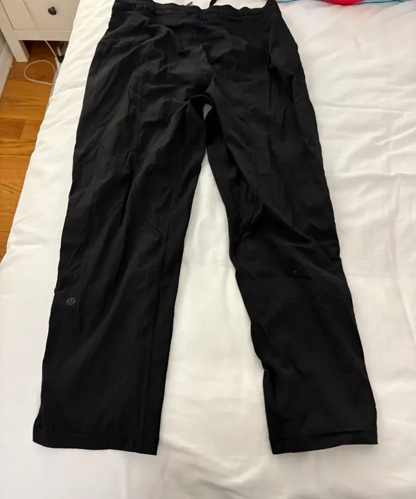 Lululemon Dance Studio Mid Rise Crop 25" - Image 11