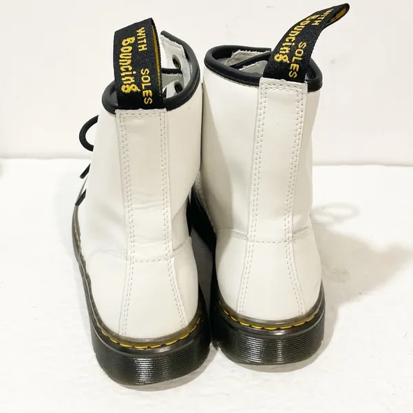 Dr. Martens Women's Size 10 Zavala Combat Boots White Leather 8 Eyelet Lace Up‎ - Image 4