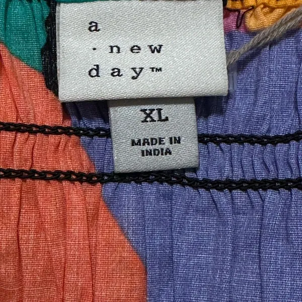 Cider 2 - Bandeau Crop Smocked Top‎ Women's Size XL Green & Multi Color NWT - Image 6
