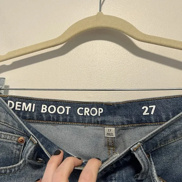 J. Crew Demi Boot Crop Distressed Jeans in Christy Wash Size‎ 27 - Image 4