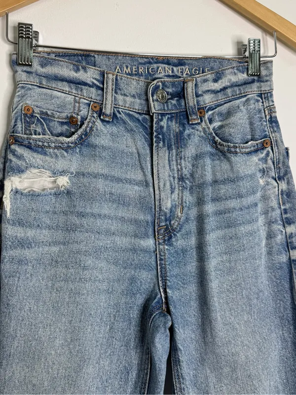 American Eagle Highest Rise Baggy Straight Jeans Size 000 Distressed - Image 3