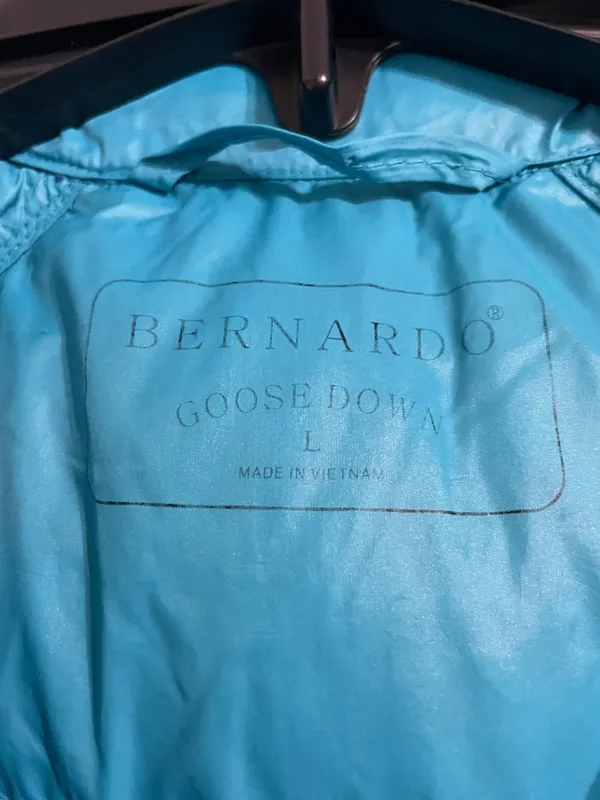 Bernardo Goose Down Puffer Vest Size Large - Image 3