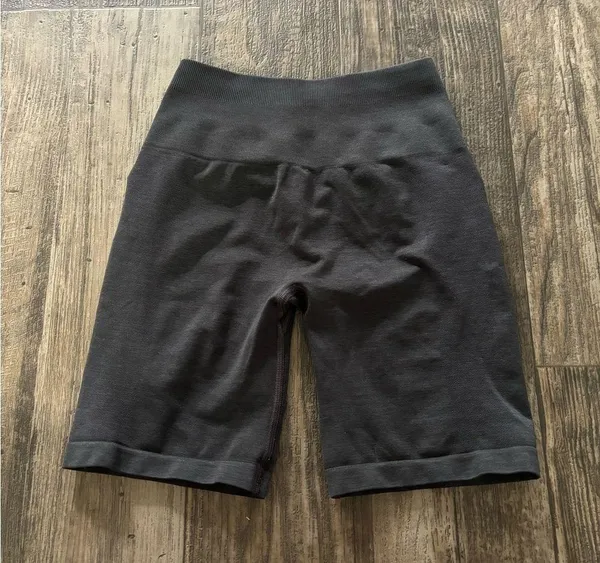 Alphalete amplify bikers - Image 2