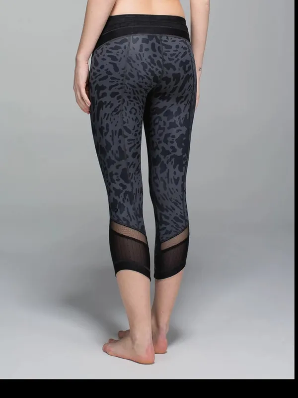 Lululemon Just Breathe Crop Leggings Animal Swirl Deep Coal Light Black Size 6 - Image 2