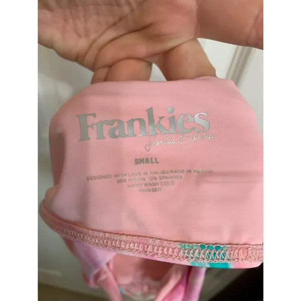 FRANKIES BIKINIS Alexis Patterned Bikini Top In‎ Trip size Small NEW - Image 3