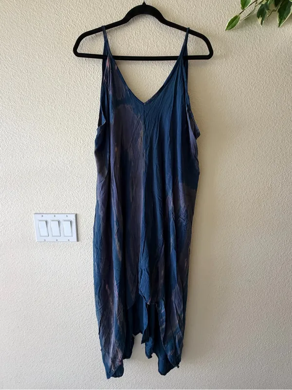 Boho V-Neck Blue Print Handkerchief Hem Maxi Dress - Image 2