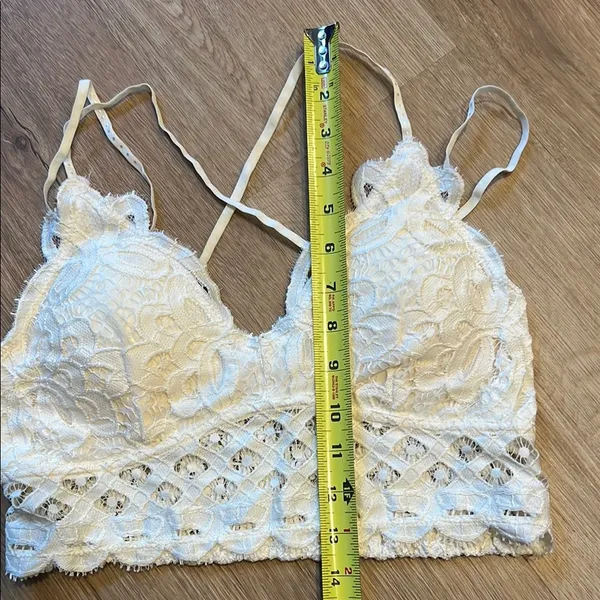 NWT- Altar’d State Ivory Lace Stretch Strappy Bralette Sz Large - Image 8
