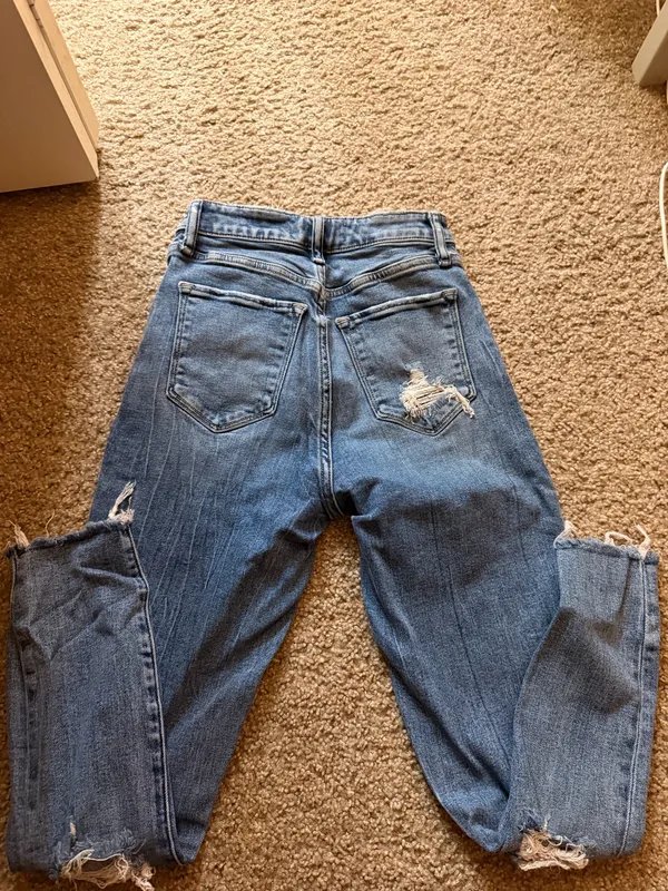 Abercrombie High-Rise Jeans - Image 3