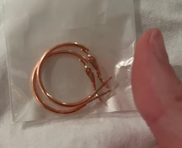 rose gold hoop earrings  - Image 2