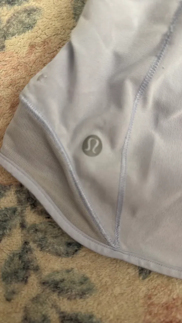 Lululemon Shorts 2.5" Hotty Hot - Image 3