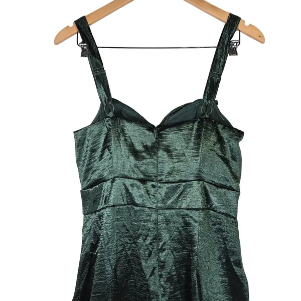 Lulus Emerald Green Satin Cutout Wide Leg Jumpsuit Size M Date to Remember‎ - Image 5